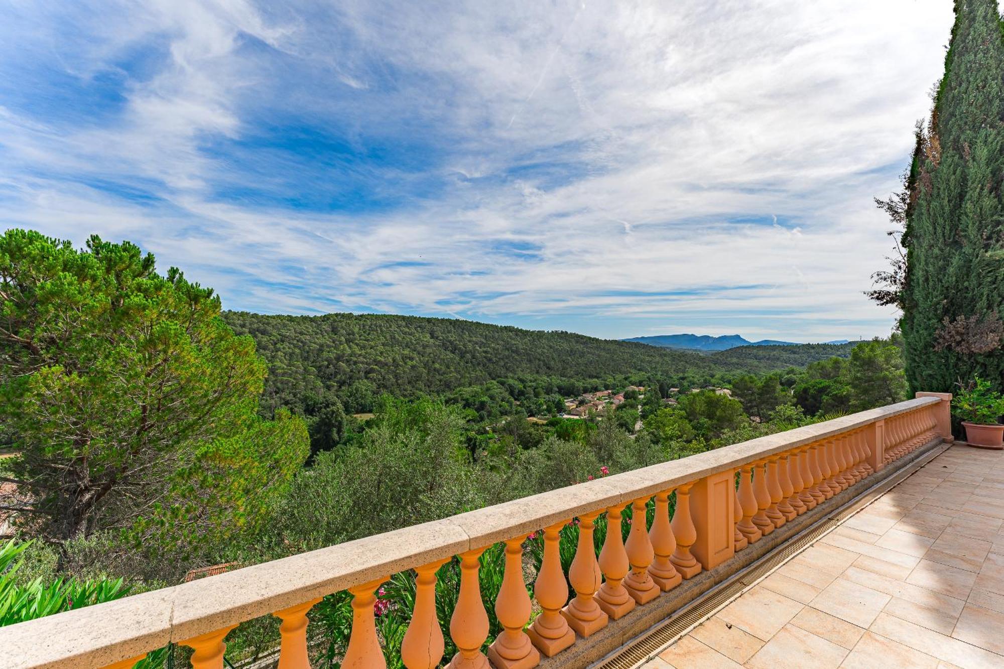 Villa Gilbert Vins-sur-Caramy Екстер'єр фото