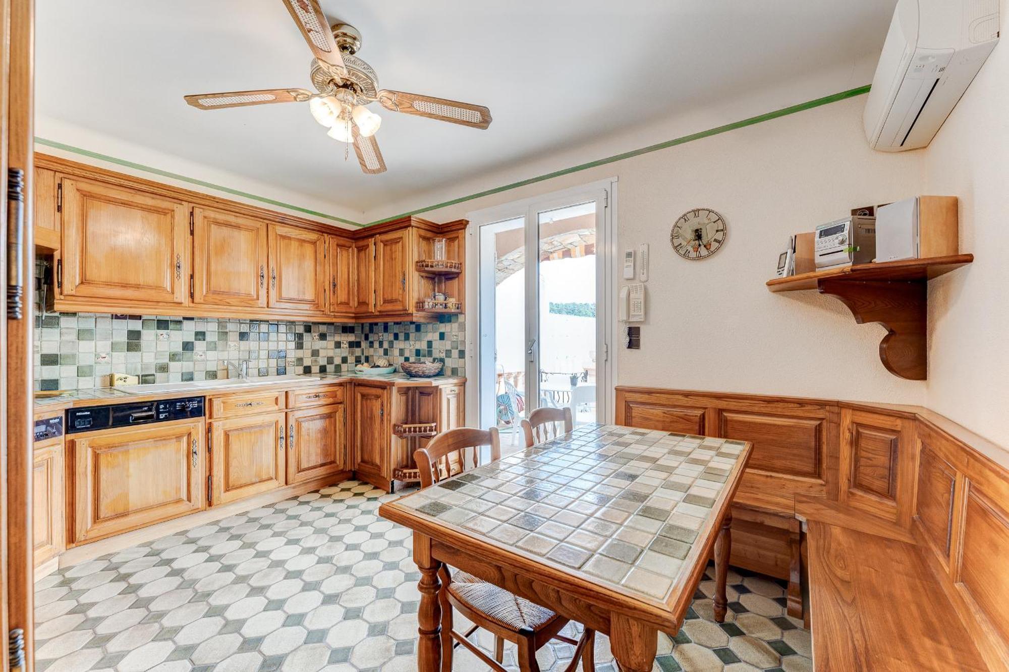 Villa Gilbert Vins-sur-Caramy Екстер'єр фото